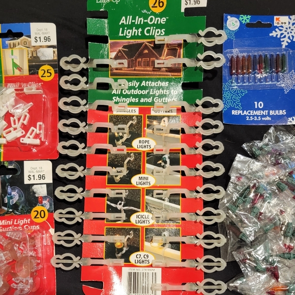2/$4 Holiday light accessory bundle - Picture 2 of 4